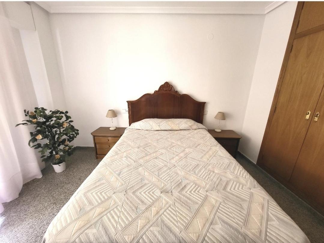 Amistosa, Habitacion Con Balcon, Alicante, Playa, Centro, Rambla, Mercado Apartment Bagian luar foto